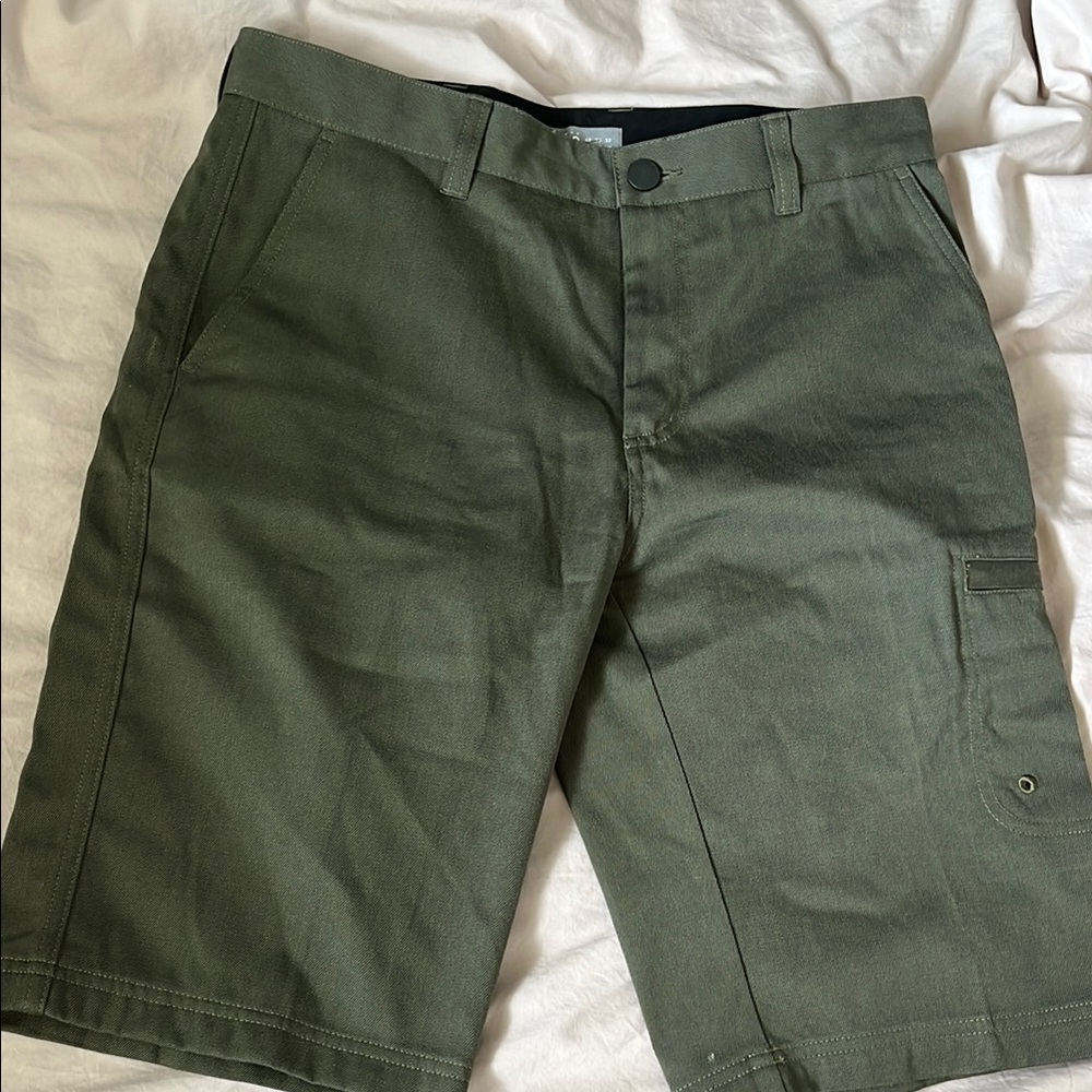 Men’s icebreaker shorts